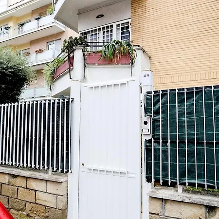 Cozy With Private Patio In Vatican Appiano Roma