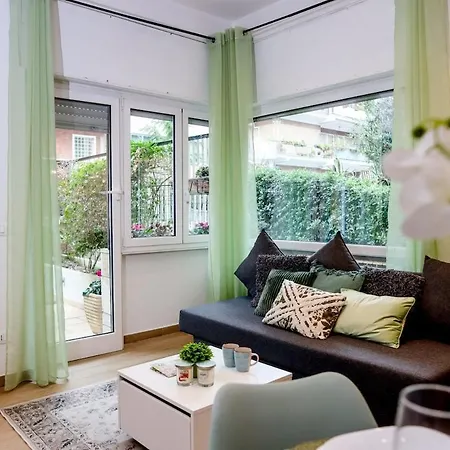 Cozy With Private Patio In Vatican Appiano Daire Roma
