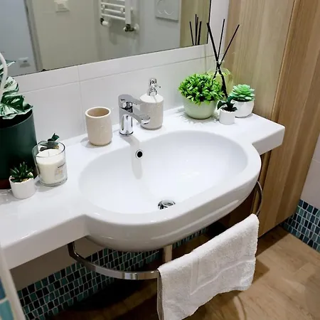 Cozy With Private Patio In Vatican Appiano * Rome