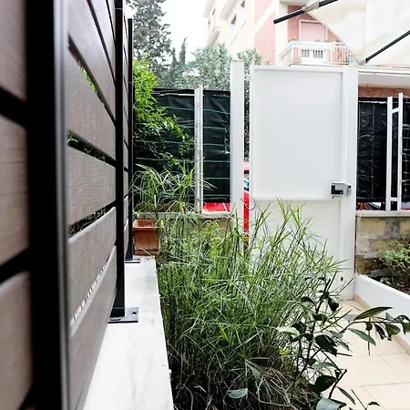 Cozy With Private Patio In Vatican Appiano Apartment