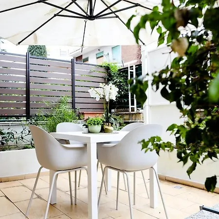 Apartment Cozy With Private Patio In Vatican Appiano