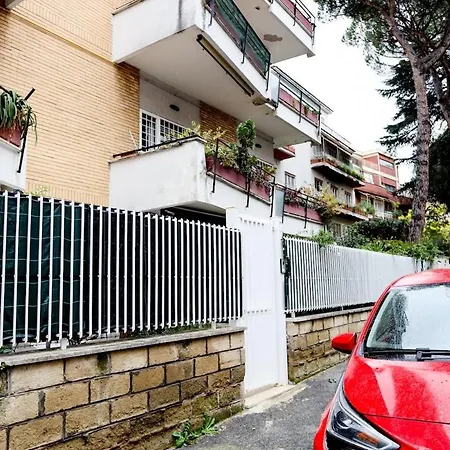 Apartment Cozy With Private Patio In Vatican Appiano Rome